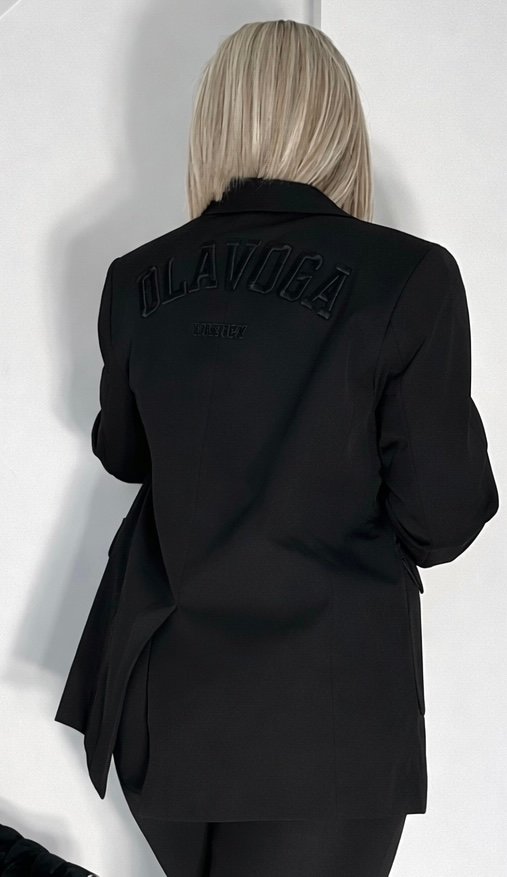 4DB495A6-944D-4100-A30E-31927DF21203